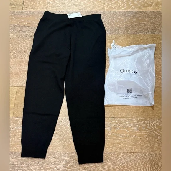 NWT Quince CASHMERE Black Jogger Pants - Picture 3 of 9